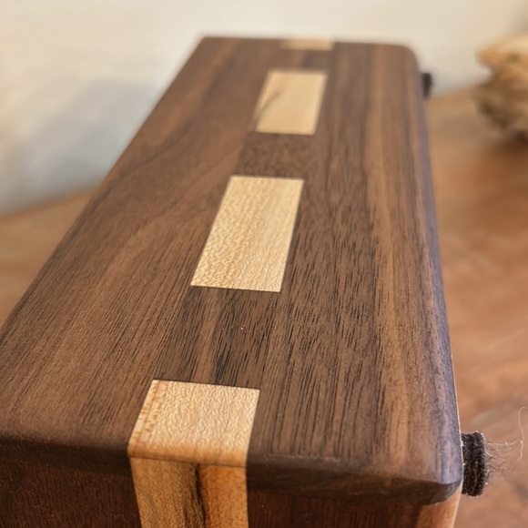 Gorgeous Solid handcrafted wood divided box  EUC lined inside - Picture 14 of 17